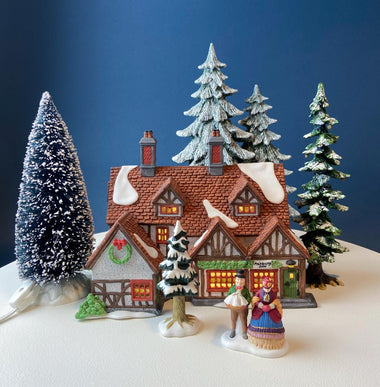 Illuminated Ashbury Inn Dept 56 Dickens Village Porcelain House