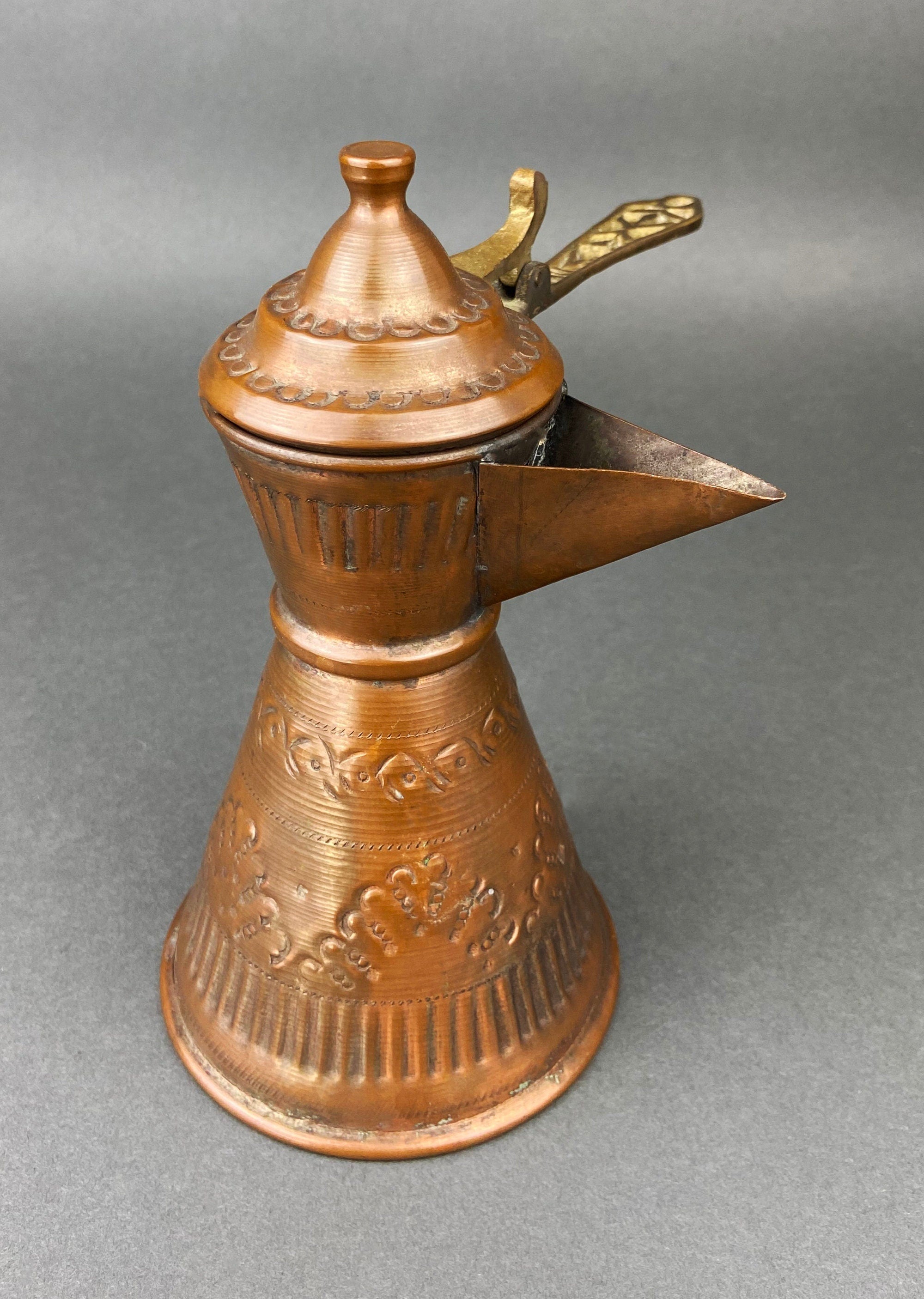 Vintage, Hand Hammered Copper Jug. Primitive Pitcher. Copper Vase. Water Vessel. Collectible Rustic Home Decor.